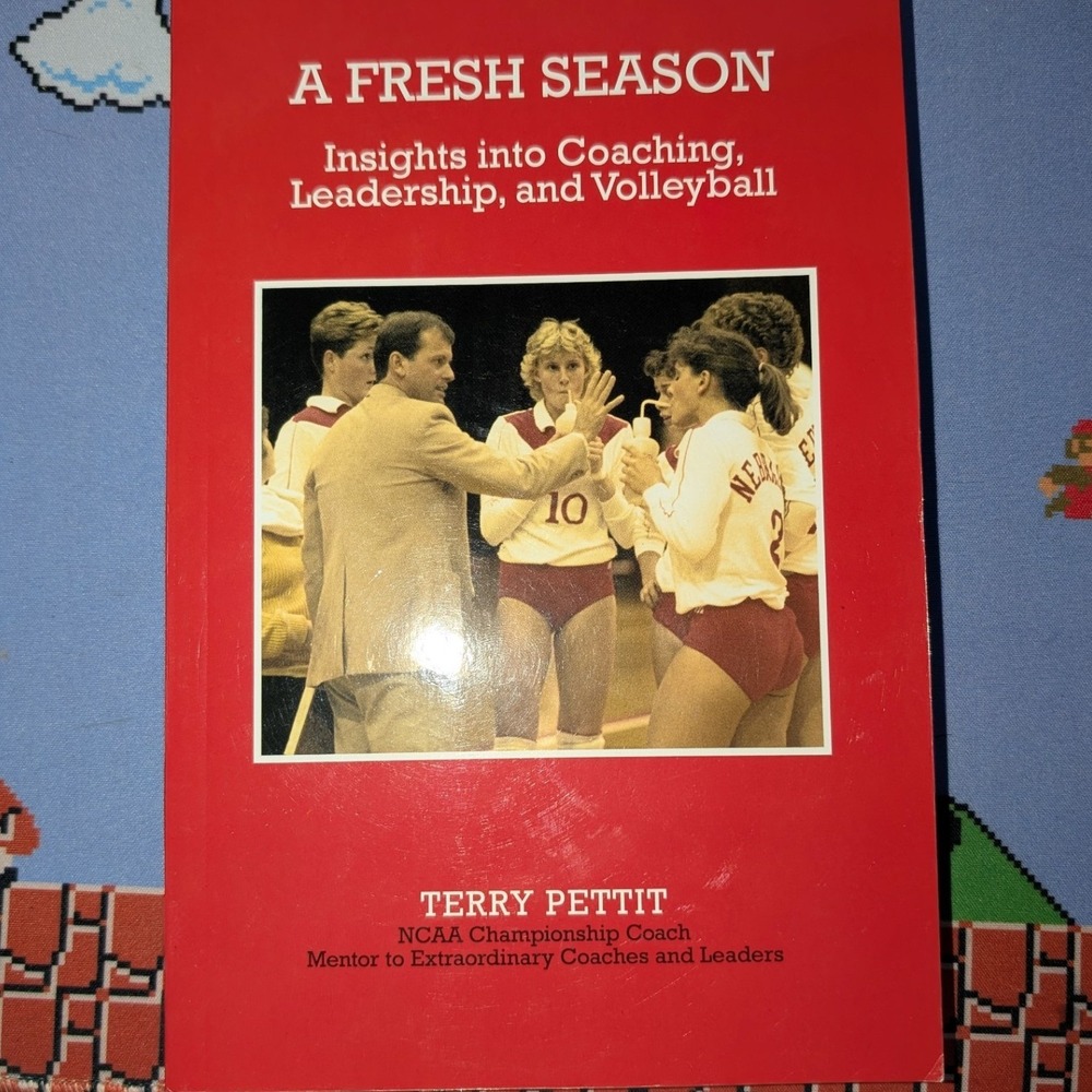 A Fresh Season Terry‎ Pettit Coaching Leadership Volleyball Red Paperback Book